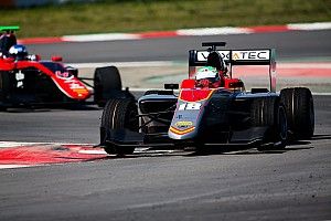 Pulcini edges Ilott on first Barcelona GP3 test day