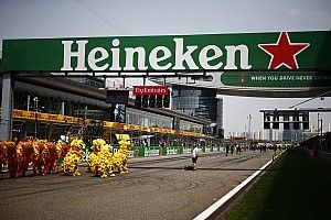 Hatalmasat veszthet az F1 a Kínai Nagydíj elmaradásával