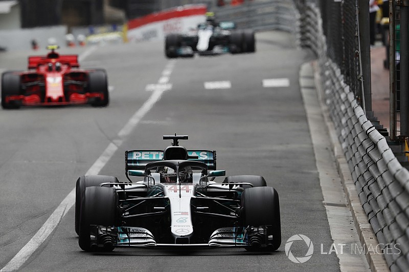 Bottas señala desventaja de Mercedes con el hiperblando