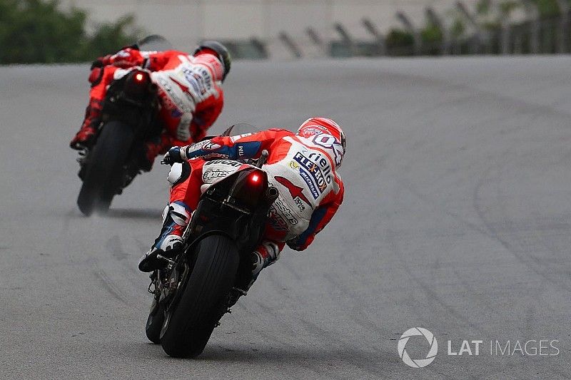 Dovizioso cree que habría ganado en Sepang aunque Lorenzo se hubiera resistido