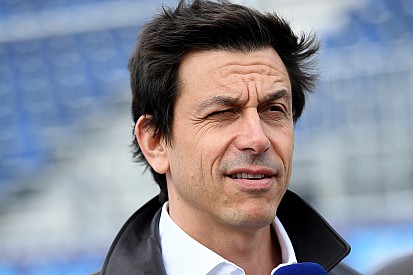 Wolff: Monaco'da favori Red Bull ve Ferrari