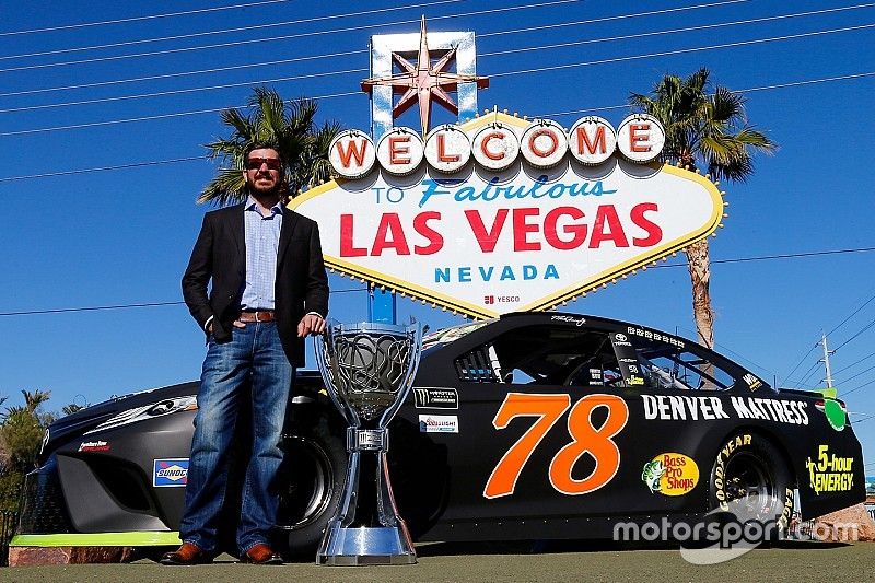 Martin Truex Jr. für wohltätiges Engagement ausgezeichnet