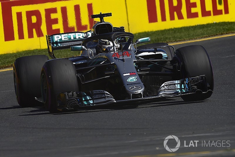 Hamilton fecha sexta-feira como o mais rápido do dia