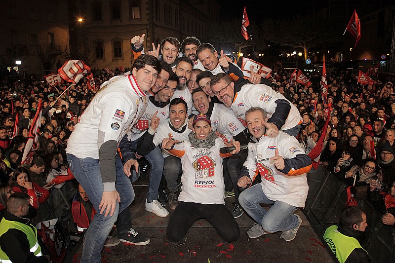 Fotogallery: Marc Marquez festeggiato a Cervera per il Mondiale MotoGP