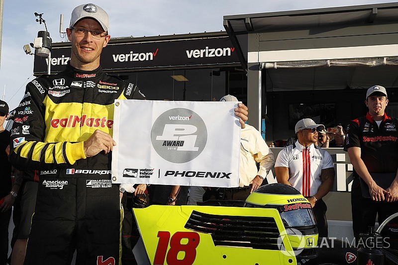Bourdais vence a los Penske por la pole en Phoenix