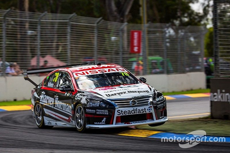 De Silvestro, Blanchard squabble over Turn 8 clash