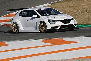Supercars team adds Renaults to TCR Australia roster