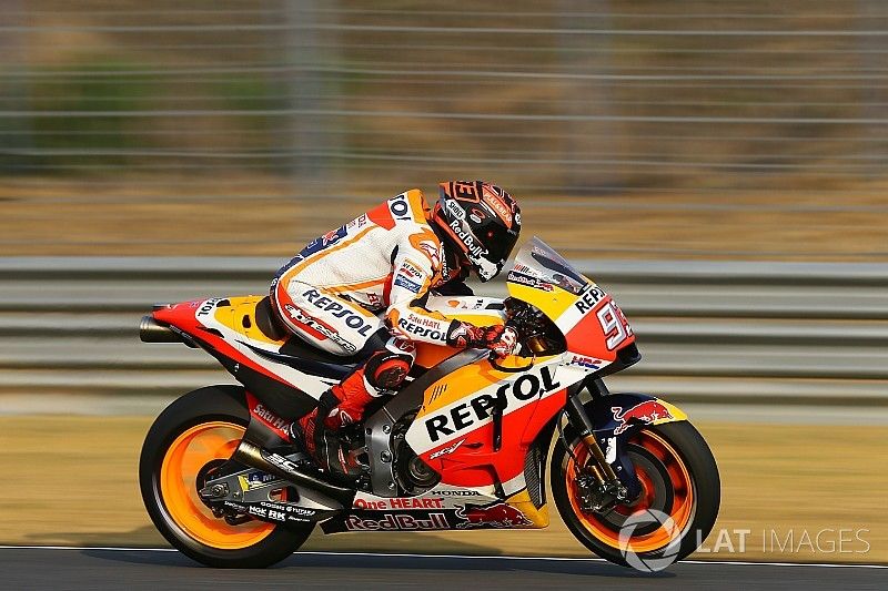Las Honda de Márquez y Pedrosa marcan el ritmo el segundo día en Buriram