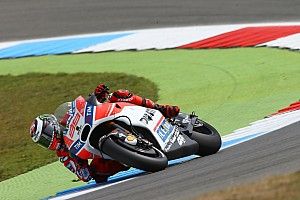 Lorenzo: "En Montmeló estábamos los segundos y aquí también, pero por la cola"