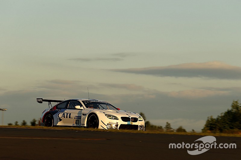 24 Ore del Nurburgring: Farfus mette in pole provvisoria la BMW