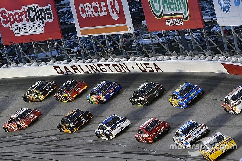 NASCAR Roundtable: Throwback weekend and the chaotic CTMP finish