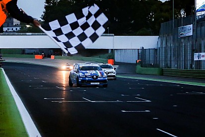 Gustavo Sandrucci si impone in Gara 1 a Vallelunga