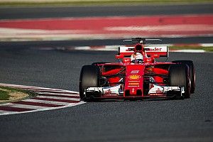 El farol de Ferrari en los test preocupa a Red Bull