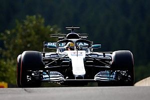 Hamilton: Mobil F1 2018 akan terasa "seperti bus"