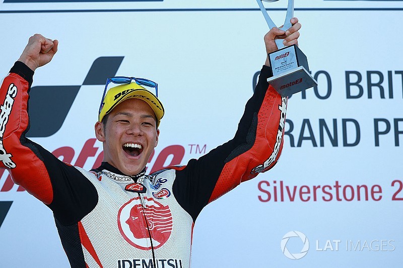 Nakagami blijft Pasini net voor en wint GP Groot-Brittannië