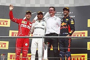 Belgian GP: Hamilton keeps Vettel at bay to win