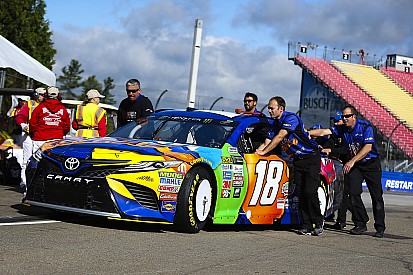 Kyle Busch centra a Watkins Glen la terza pole consecutiva