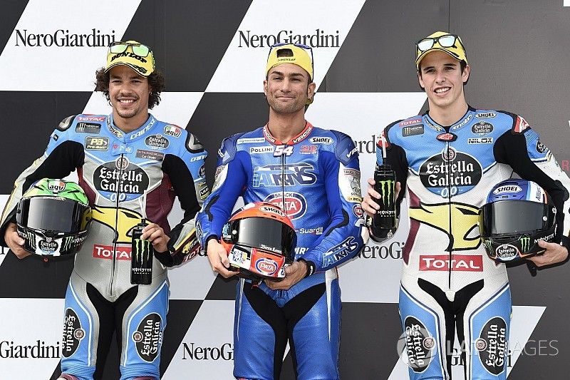 Top-drie na de kwalificatie, tweede plaats Franco Morbidelli, Marc VDS, Polesitter Mattia Pasini, It