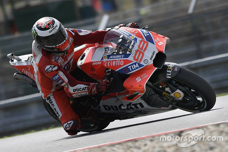 Valentino Rossi bei MotoGP in Brno: "Ducati beunruhigt mich"