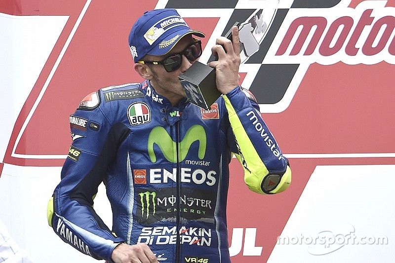 Podio: Valentino Rossi, Yamaha Factory Racing