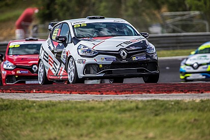 Un doublé pour Thibaut Bossy en Clio Cup France