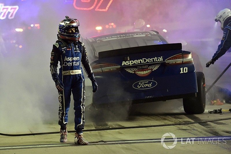 Даника Патрик потеряет место в NASCAR