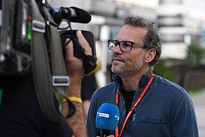 Villeneuve veegt de vloer aan met Pirelli en Honda