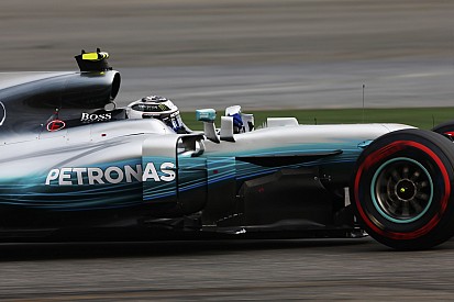 Wolff : Vettel a battu Bottas de "5,9 cm" !