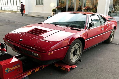 Trente ans après, une BMW M1 sort de l'oubli