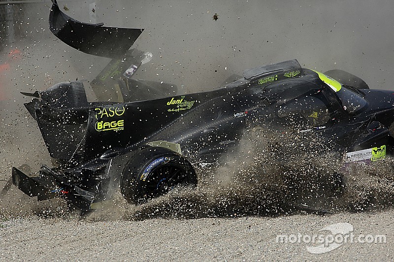 Fotogallery: il brutto incidente di Delomier nei test ELMS di Monza