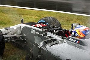 Kwalificatie stilgelegd na crash Grosjean op drijfnat Monza