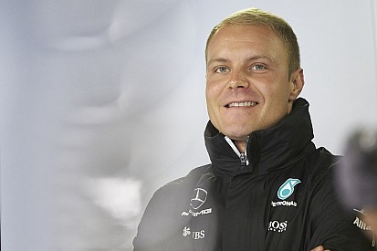 Bottas secures Mercedes contract for 2018