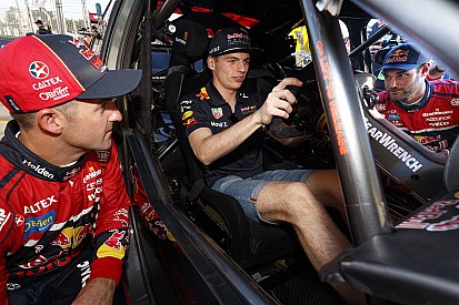 Supercars-ster moet klassieke rijtechniek uitleggen aan Verstappen