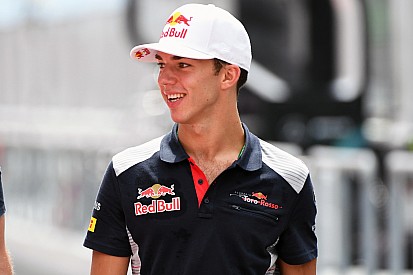 Gasly: "Mi dispiace per Kvyat, ma il nostro sport funziona così"