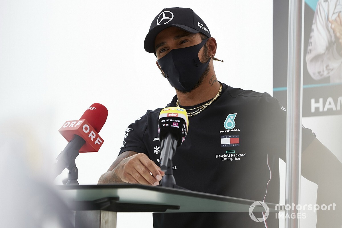 Mercedes "in the dark" over Hamilton's car struggles