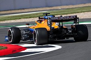 Sainz: "Rüzgar ve sıcaklık yüzünden zor bir seanstı"