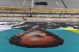 GP de España F1: pole de Hamilton por un suspiro y Sainz se gusta
