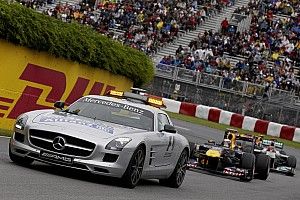 Hamilton, ahogy kilöki Webbert a kaotikus Kanadai Nagydíjon (videó)