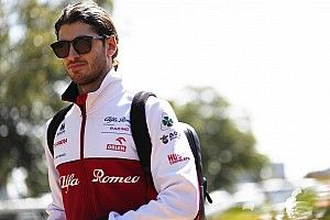 Giovinazzi comenta sobre a possibilidade de três GPs na Itália: "Seria muito legal, sou um grande apoiador"