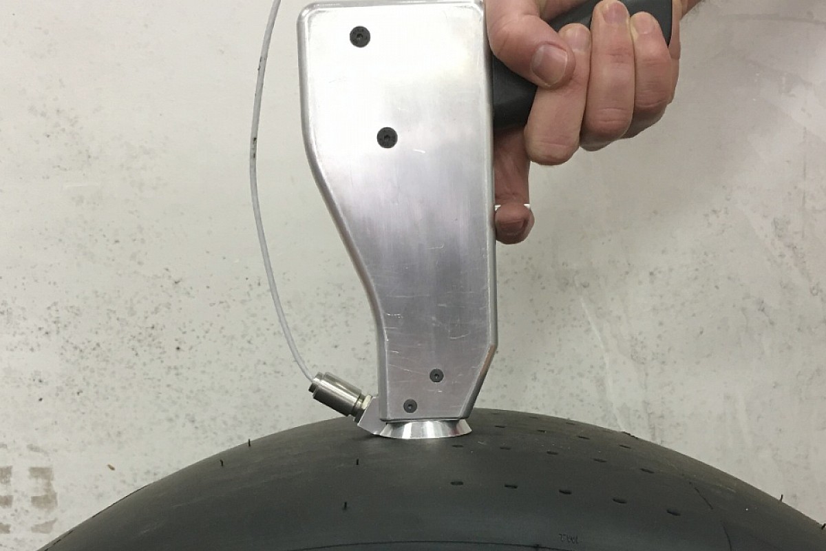 F1: c'è il "martello" tecnologico che svela i segreti delle gomme