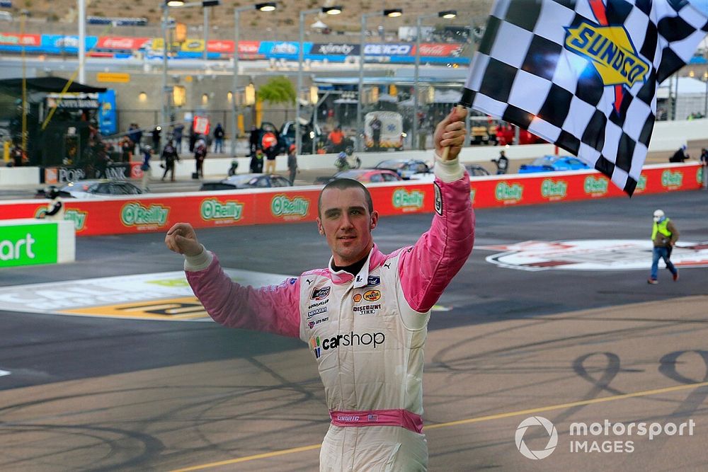 Race winner Austin Cindric, Team Penske, Ford Mustang