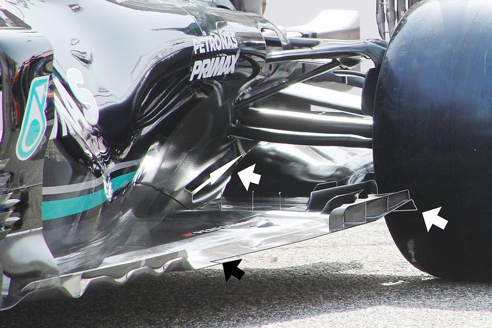 Mercedes: il buco nel fondo è un'innovazione azzardata?
