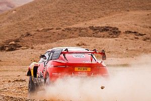 Loeb "iba a 107 km/h en una zona de 30", dice la organización