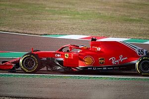 Így zajlott Sainz első ferraris napja! – VIDEÓ