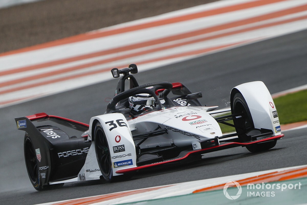 Test Formula E, Valencia, Giorno 1: Lotterer al top