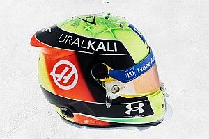 Schumacher yeni sezonda yarışacağı kaskı tanıttı