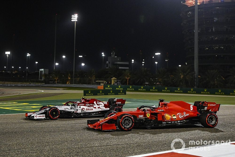 Antonio Giovinazzi, Alfa Romeo Racing C39, Sebastian Vettel, Ferrari SF1000