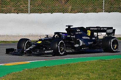 Ricciardo: Ha kell, változtatok a vezetési stílusomon is