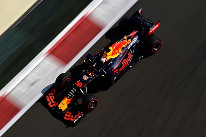 Verstappen topt derde vrije training voor Mercedes-duo