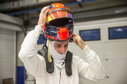 Kubica, Alfa Romeo'nun fabrikasına gitti